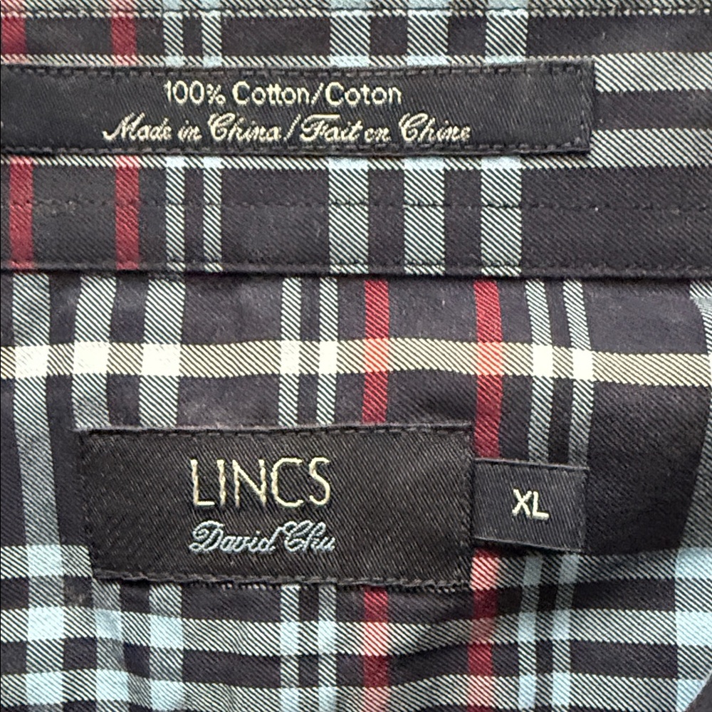 Men's Navy and Red Plaid Casual Short Sleeve Shirt-NWT - Picture 2 of 6
